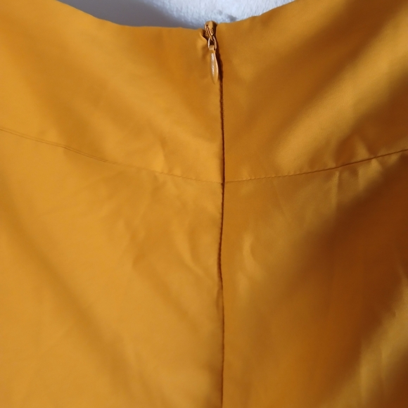 EUC Shein Curve 4XL yellow skirt w/ tie front - Picture 3 of 8